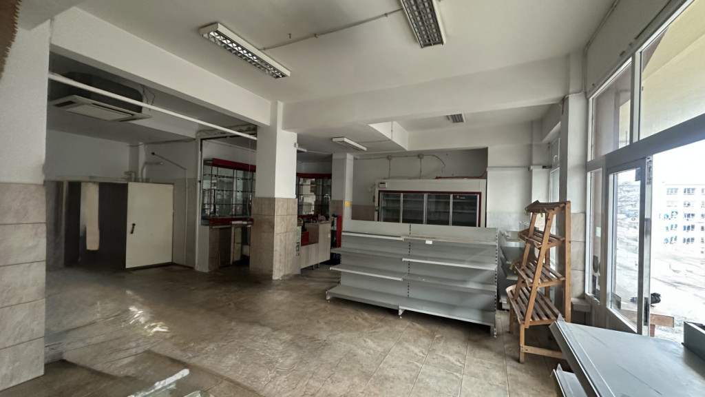 Spațiu comercial, 146 mp, zona Centru