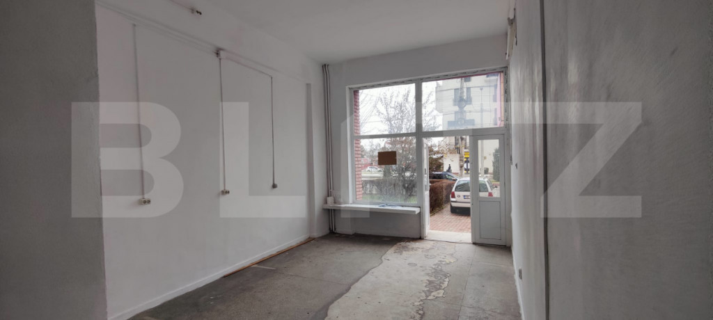 Spatiu comercial, 70 mp, zona Micro 3