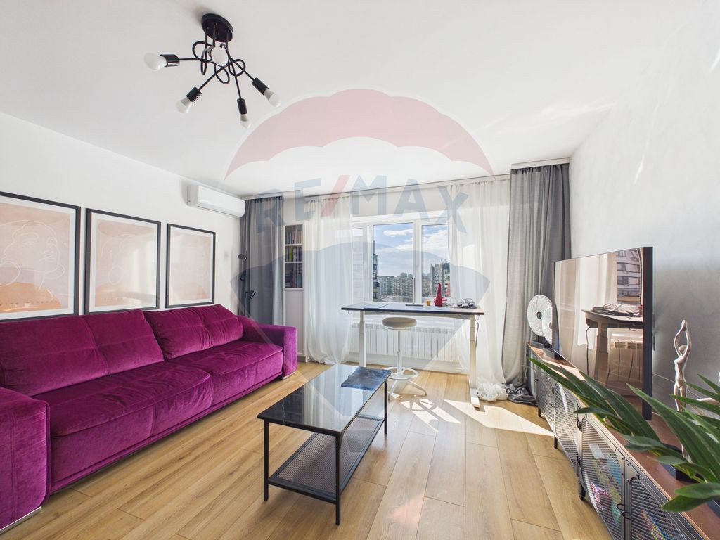 Apartament de vanzare, 3 camere ultra finisat, Bd. Unirii