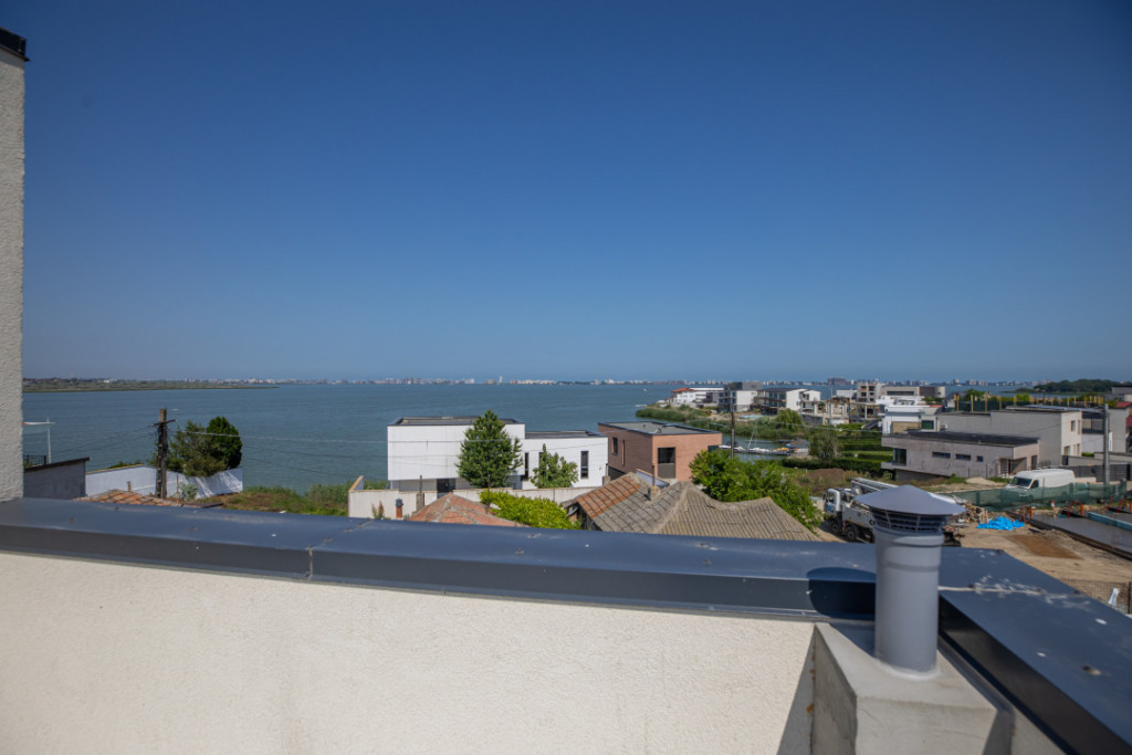 Casă P+1 cu Vedere la Lac | Locuință Premium