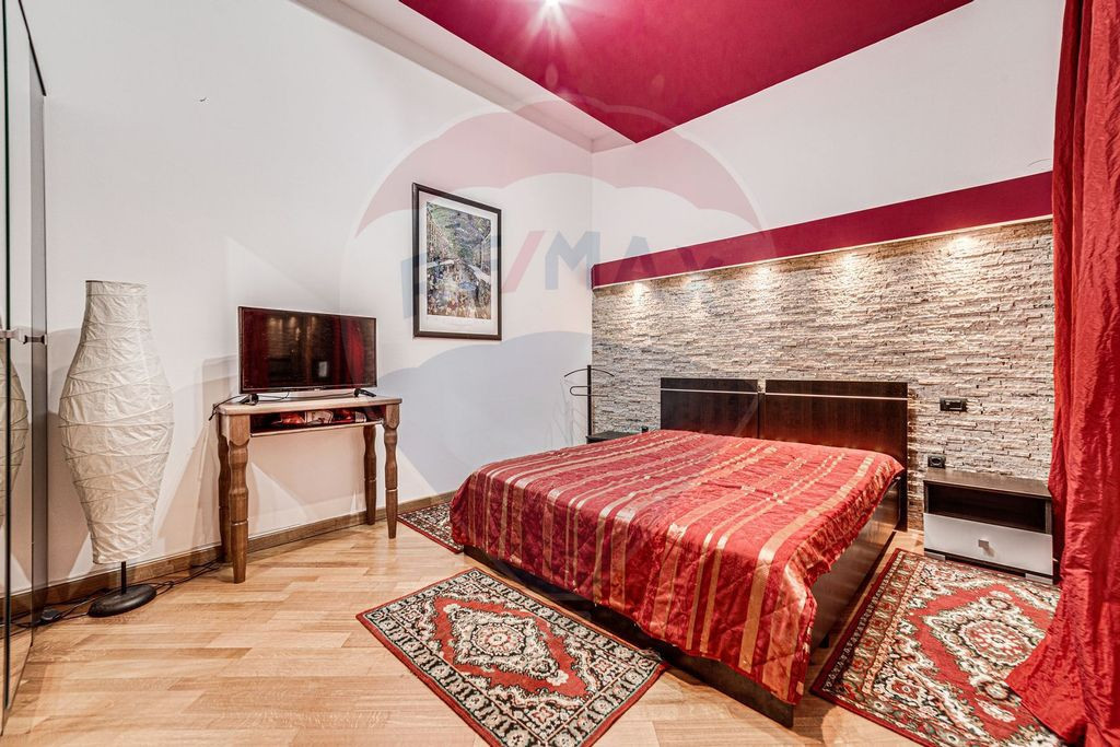 Apartament cu 2 camere de închiriat, str. Unirii, zonă ...