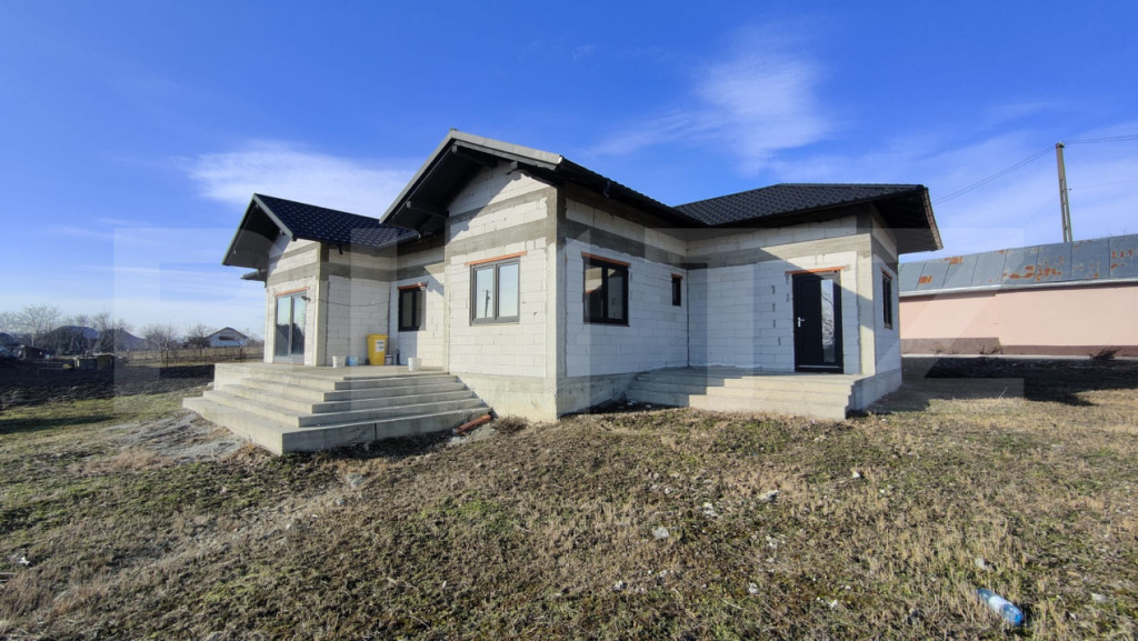 Casa individuala pe parter, Danila, 1300 mp teren, 4 camere