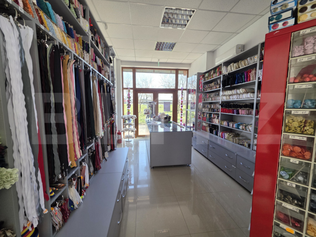 Spatiu comercial de inchiriat, 110 mp, zona Micro 16 Satu Ma