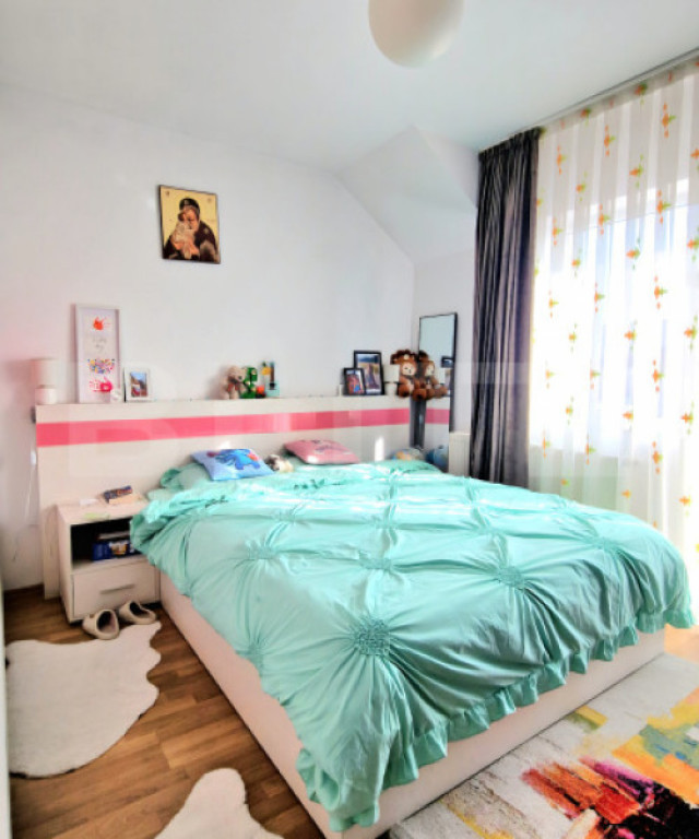 Apartament 2 camere, 58 mp, etaj intermediar, orientare sudi