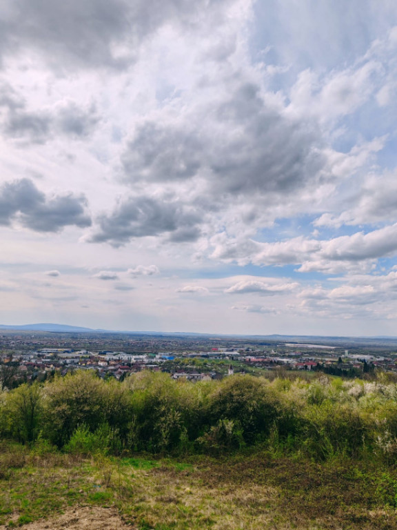 Teren de casă gata de construit: PUZ + geotehnic + utilită