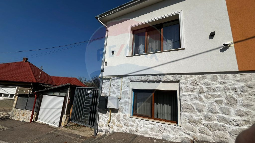 Casă / Vilă cu 2camere de vânzare la curte comuna