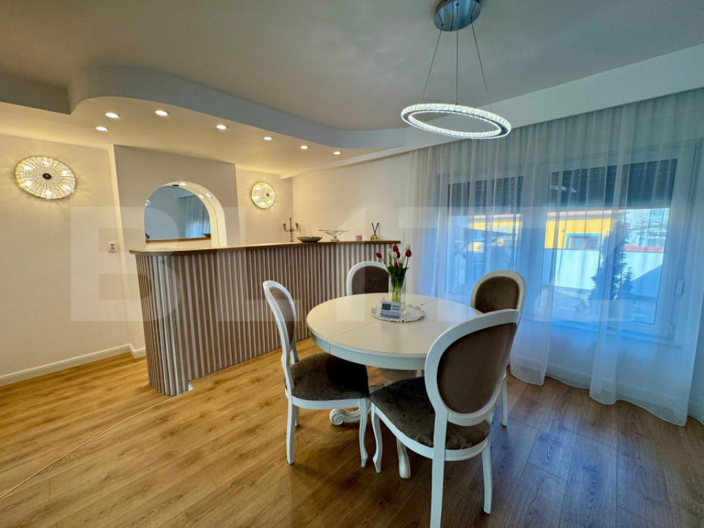 Casa individuala, 6 camere, 220 mp, zona Iulius Mall