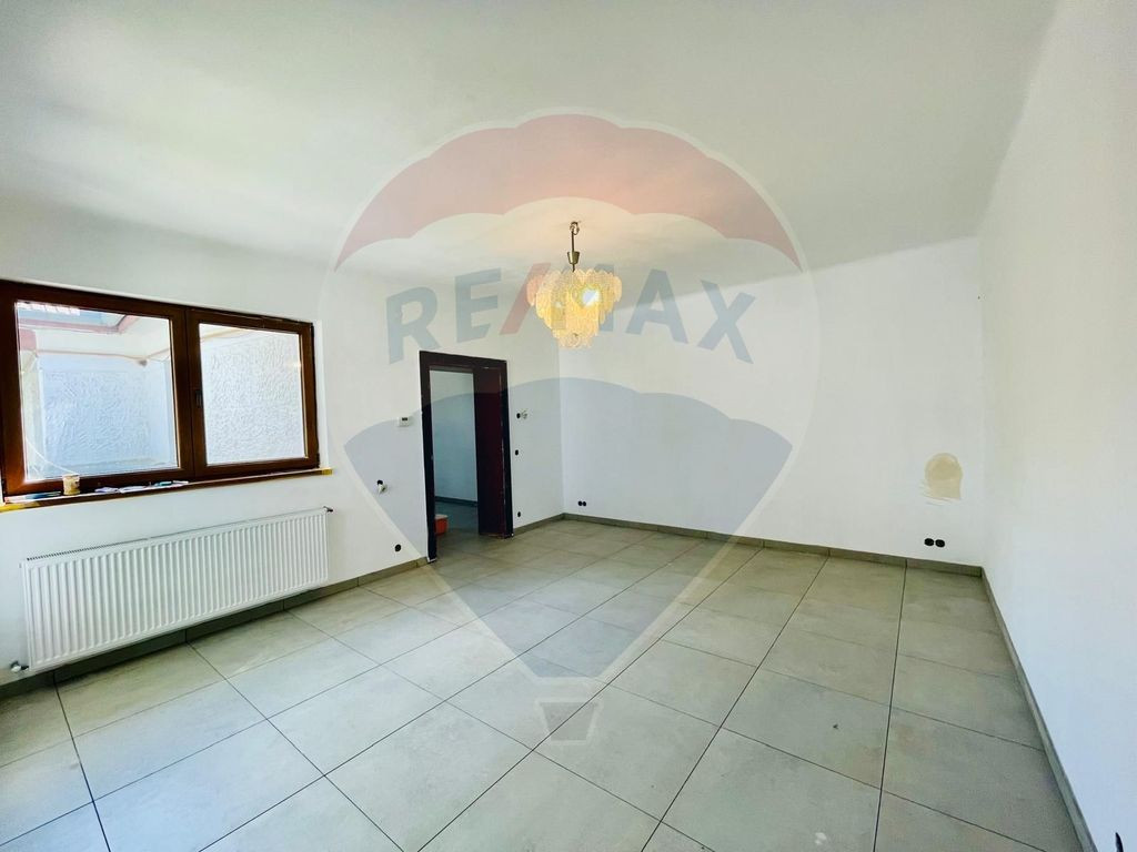 Casă / Vilă cu 6 camere de închiriat în zona Calea Du...