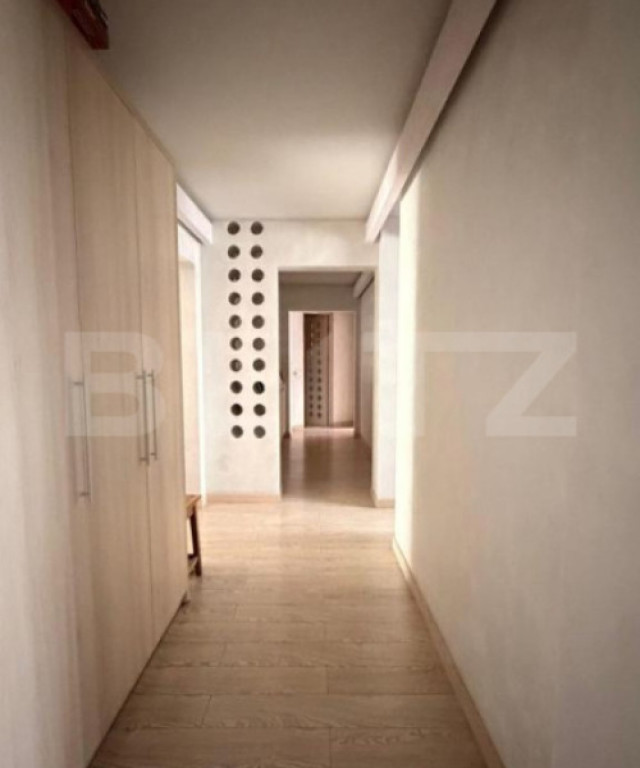 Apartament 5 camere, 98 mp, etaj intermediar, zona George E