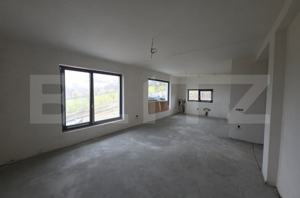 Apartament spațios 110 mp, 2 parcări, terasă și curte, f