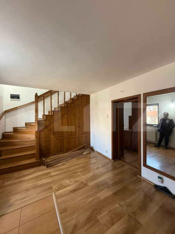 Casa individuala, P+1, 250mp, str Ana Ipatescu