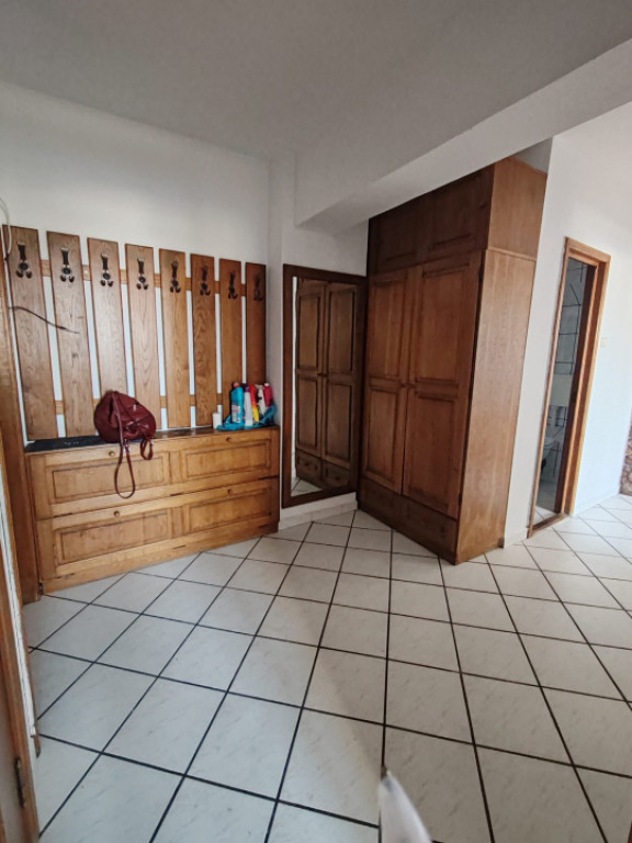 Ultracentral 3 camere, 70 mp + terasă privată – îl reno