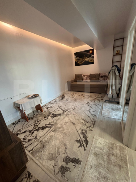 Apartament 2 camere, etaj intermediar, zona Tatarasi