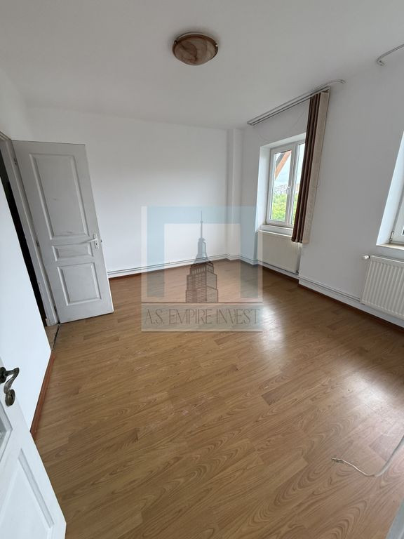 Apartament 2 camere decomandat - zona Centrul Civic