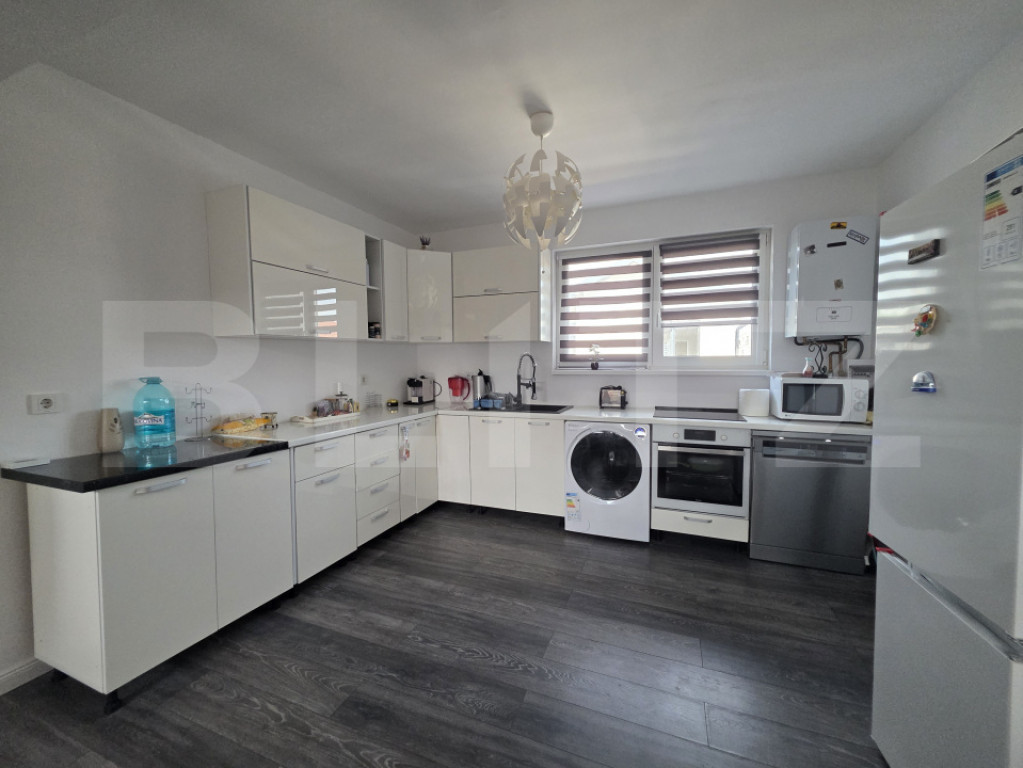 Casă de tip duplex de vânzare, 88.76 mp, zona cartier Prie