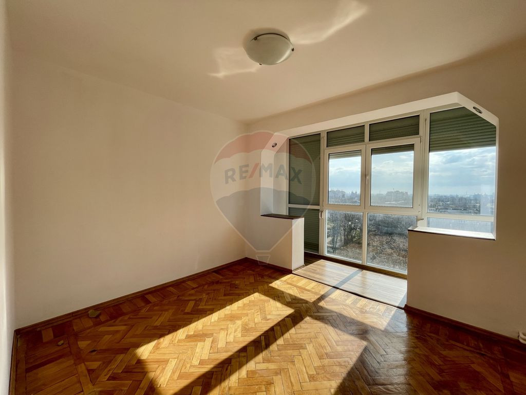 Apartament 3 camere | Etaj 8/9 | Zona Nord – Strada Cam...