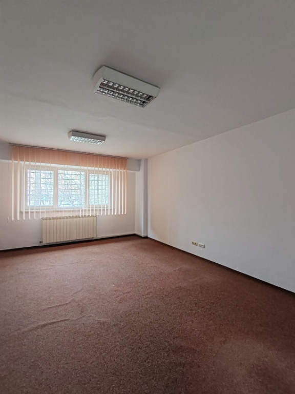 Apartament 3 camere | 75 mp | Zona Central – Vad comercial