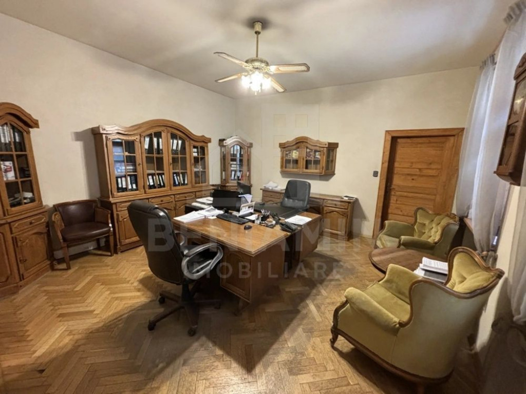 Apartament-2-camere-Central-Piata-Sfatului-Diferite-Compa...