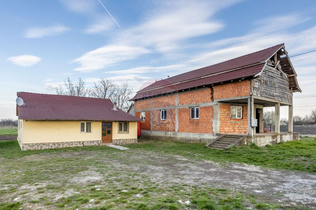 CASĂ CU 3 CAMERE + CASĂ LA ROȘU | TEREN 2056 MP | IRAT...