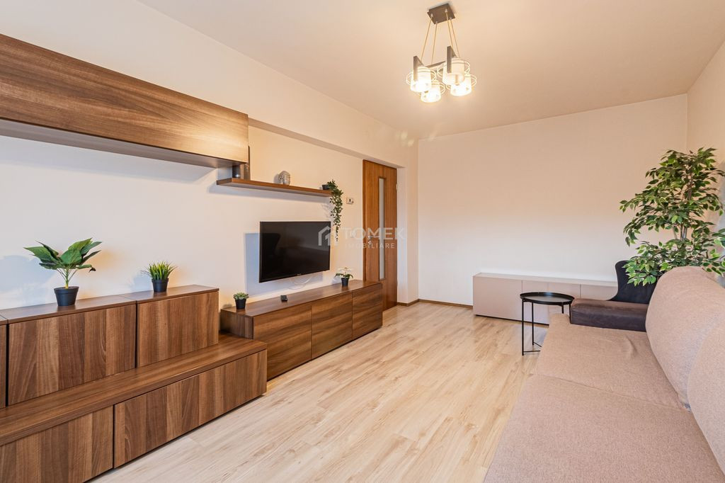 Apartament 2camere B-dul Garii sau schimb cu teren