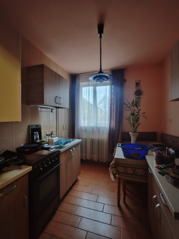 4 camere spațioase, 85 mp, 2 băi – mobilat, zona Spitalu