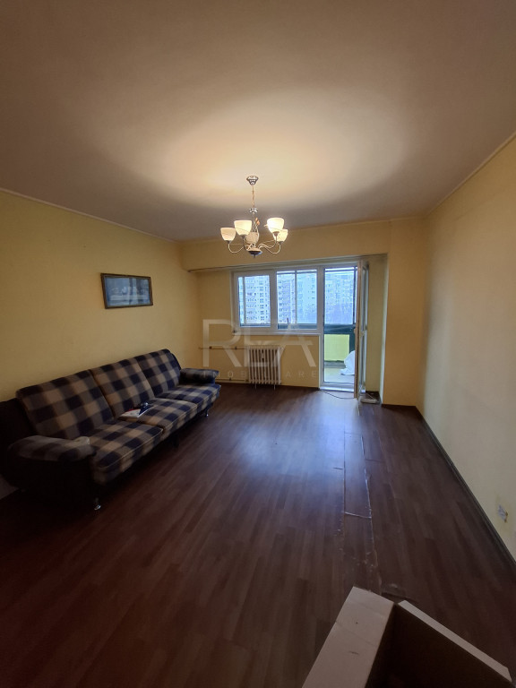 3 camere, et 7/10, 73mp, bloc 1979-Lujerului