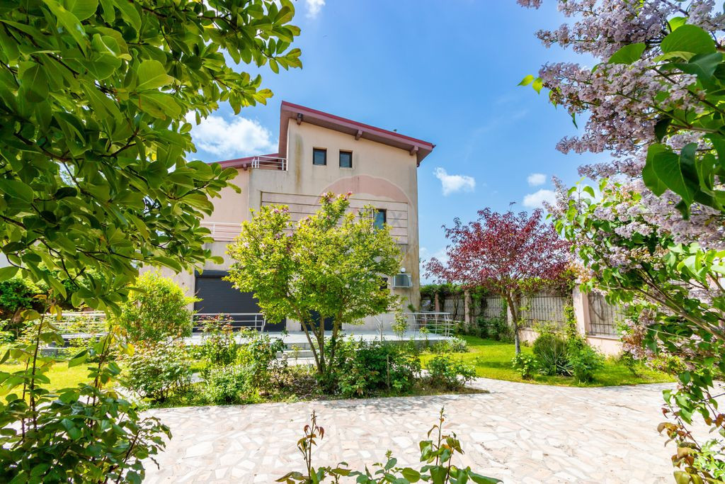 Vilă pentru familie sau afacere, 329 mp utili în Corbeanca