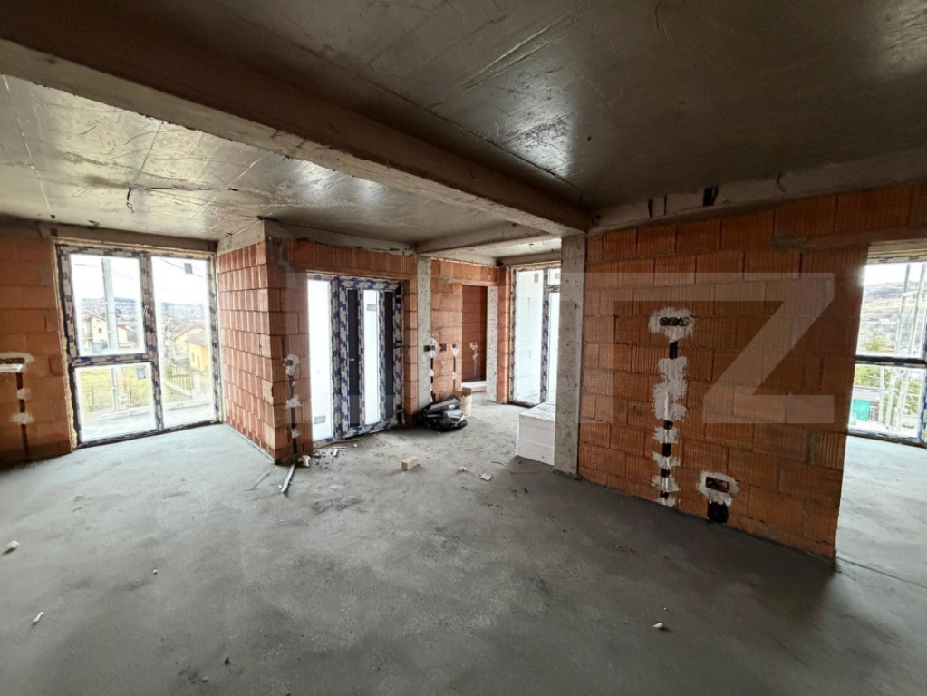 Apartament 3 camere, semifinisat, Zalau