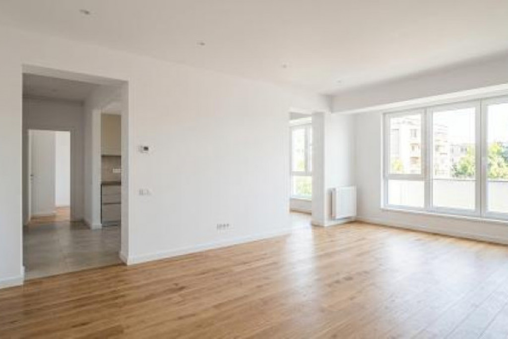 Apartament 3 camere, 38 mp, zona Vest