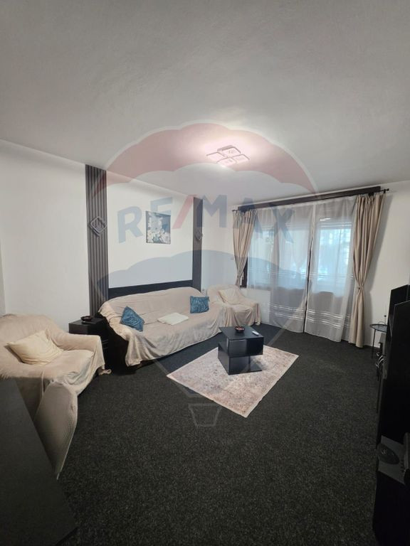 Apartament cu 2 camere de închiriat în zona P-ta Romana