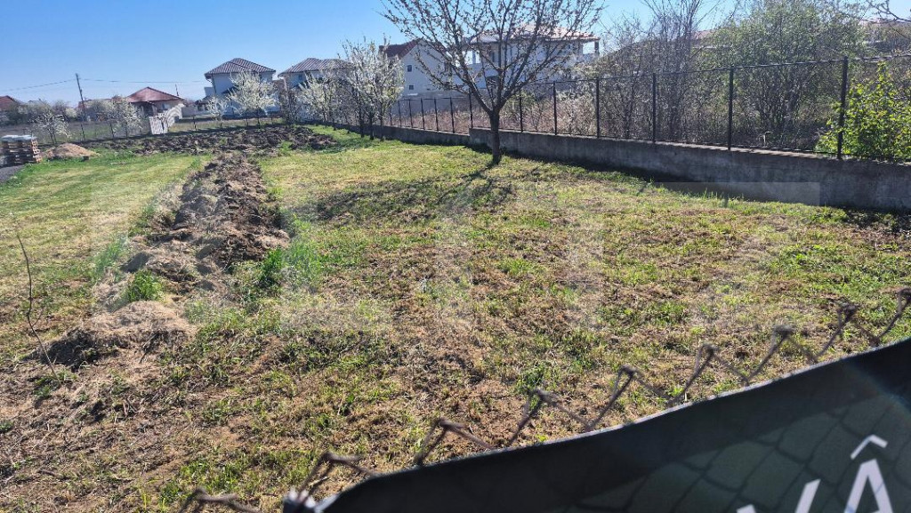 Teren intravilan de vanzare, 960 mp, in Lazuri