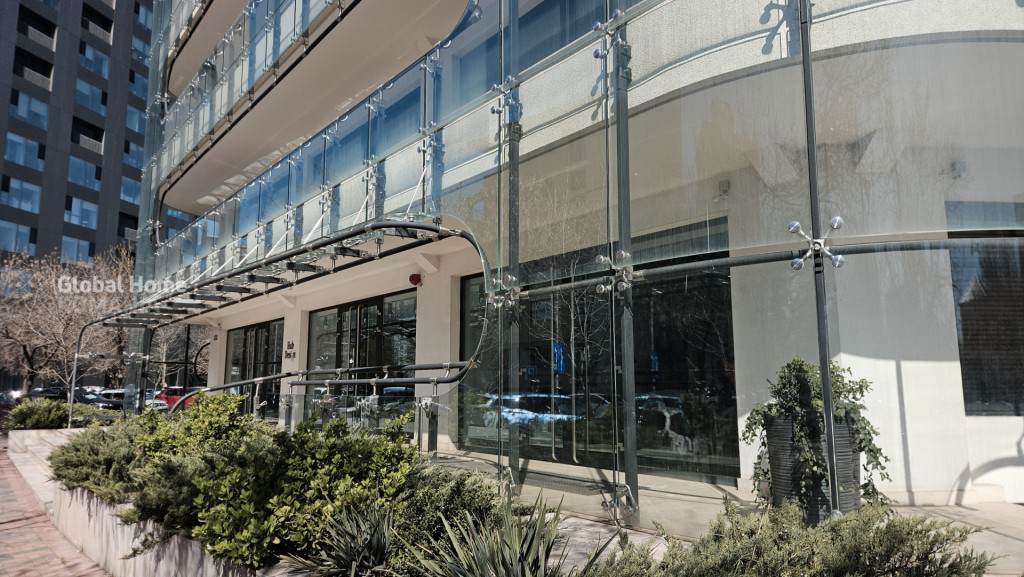 Comercial Premium | Showroom | Ultracentral | Corneliu Copos