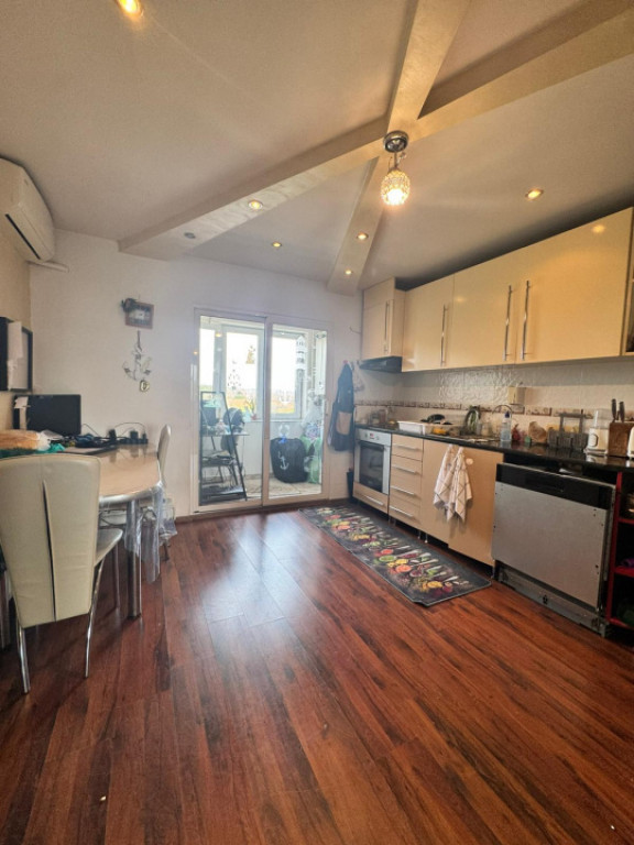 Apartament eficient compartimentat, renovat, 48 mp, zona Hot