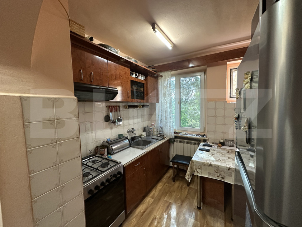 Apartament spațios 3 camere, 93 mp, etaj 3 – zona Strada