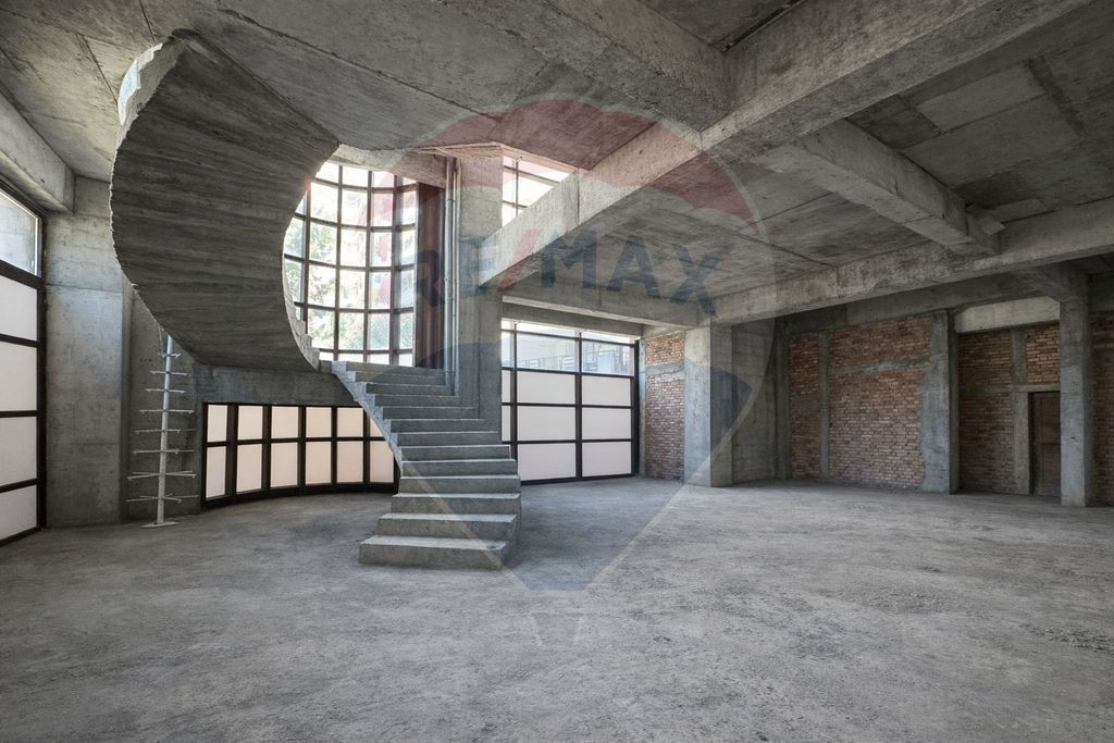 Spatiu Comercial 102 The Address