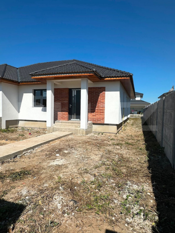 De vanzare casa , 3 camere , zona Odoreului
