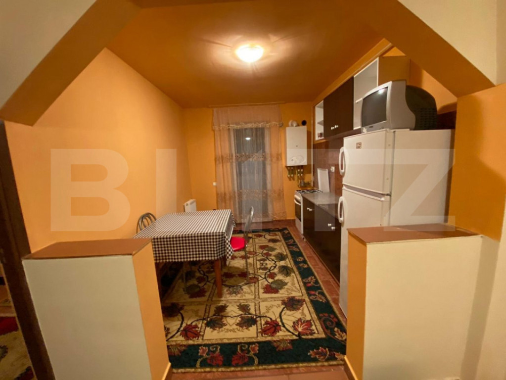Apartament de o camera, zona Florilor