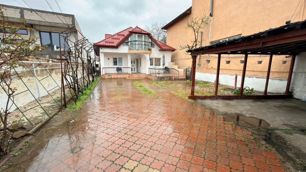 Vila-in-zona-Parcului-Nicolae-Romanescu-curte-mare-doua-c...