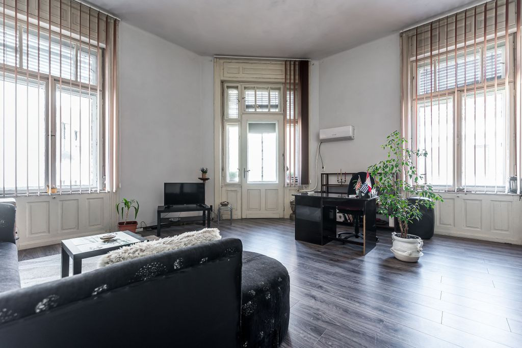 Apartament cu 2 camere în Palatul Bohuș - 0% COMISION