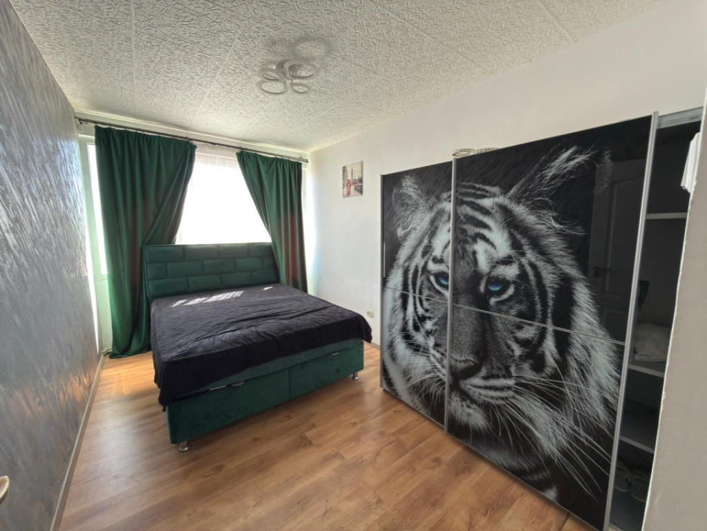 Apartament cu 4 camere 125 mp (4 garsoniere) la cheie + 6...