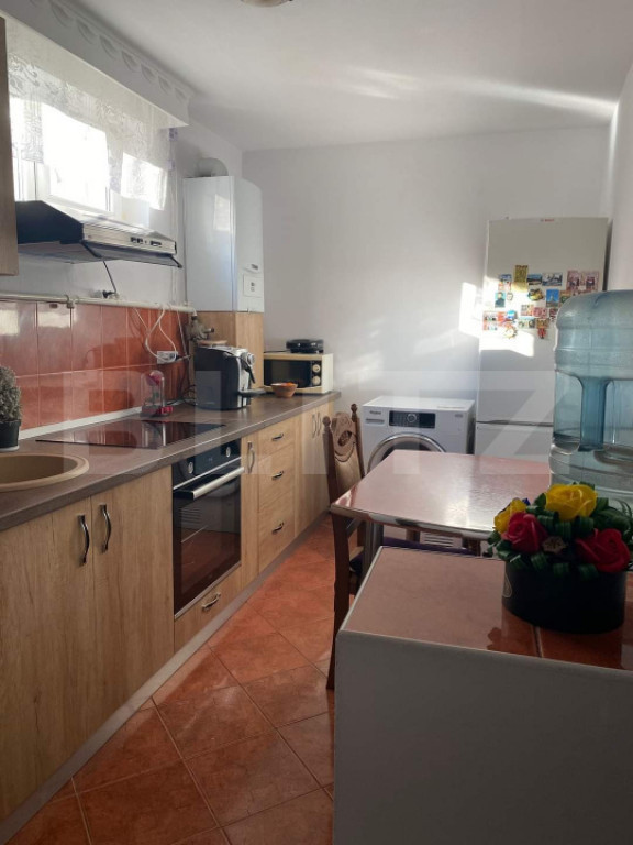 Apartament de închiriat cu 2 camere, 43 mp, zona Semicentra