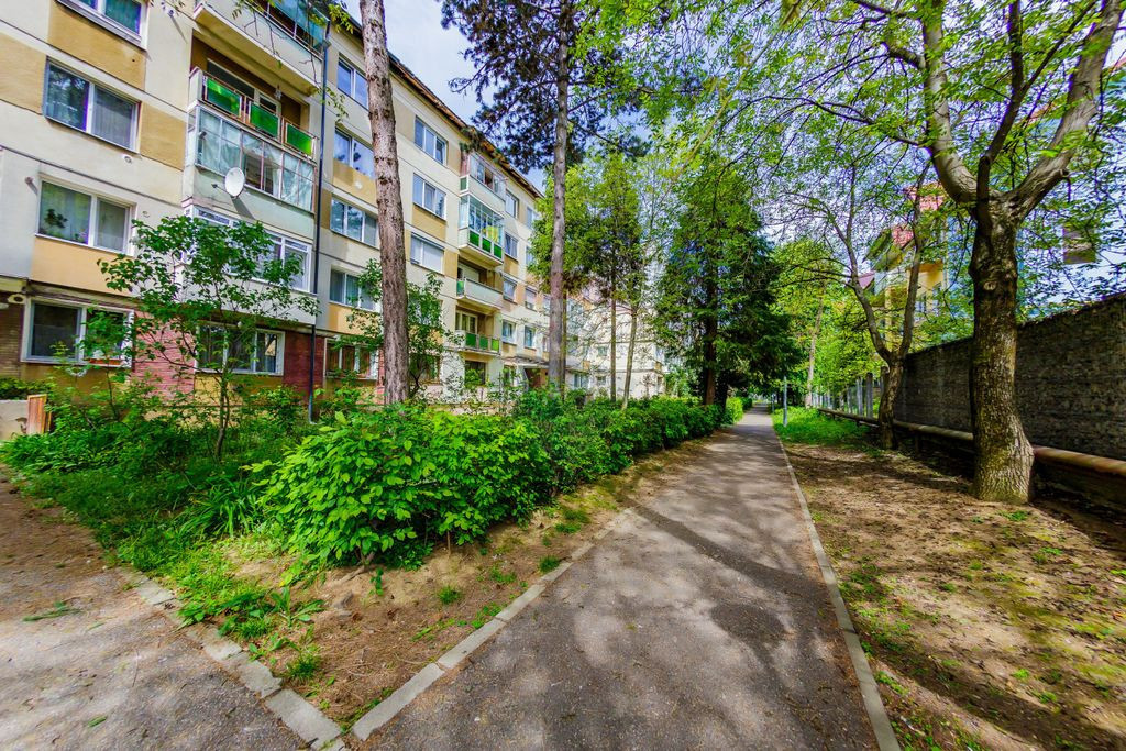 Apartanent 3 CAMERE LA PRET DE 2 camere Ioan Slavici
