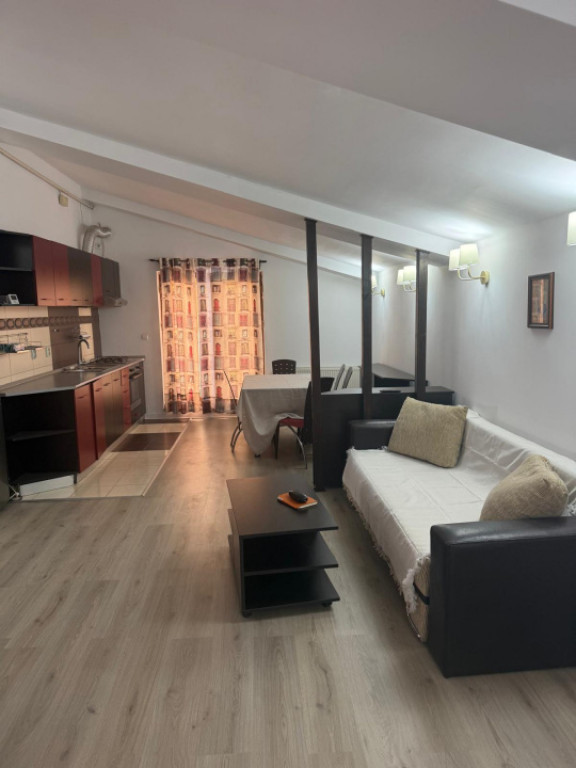 Apartament 3 camere, 150 mp, zona Promenada Mall