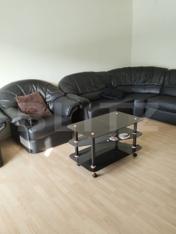 Apartament 4 camere, decomandat, 81 mp, zona Blocuri