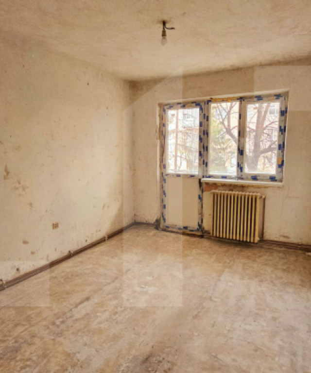 Apartament cu 3 camere, 72 mp, etaj 1, ideal pentru renovare
