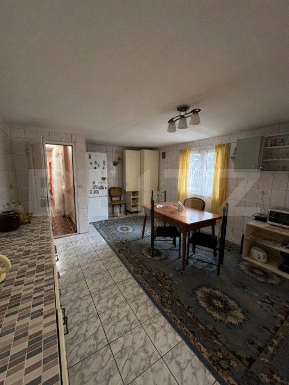 Casa 8 camere, 280 mp utili, zona Girocului