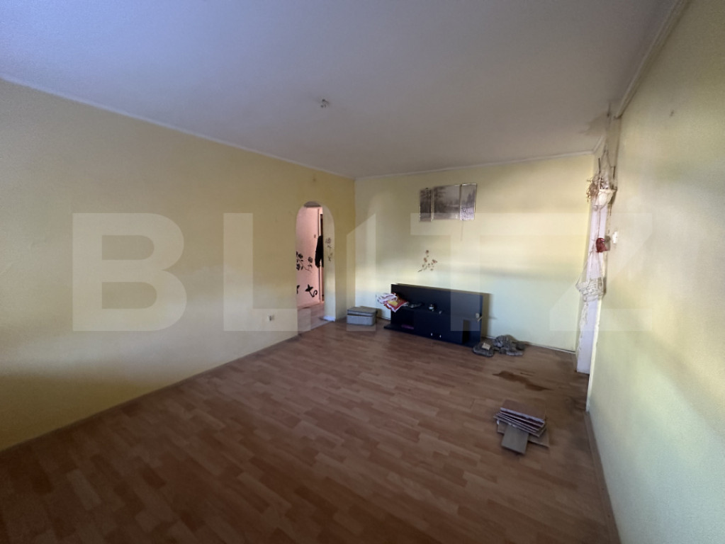 Apartament 3 camere, 67 mp, zona Micro 16