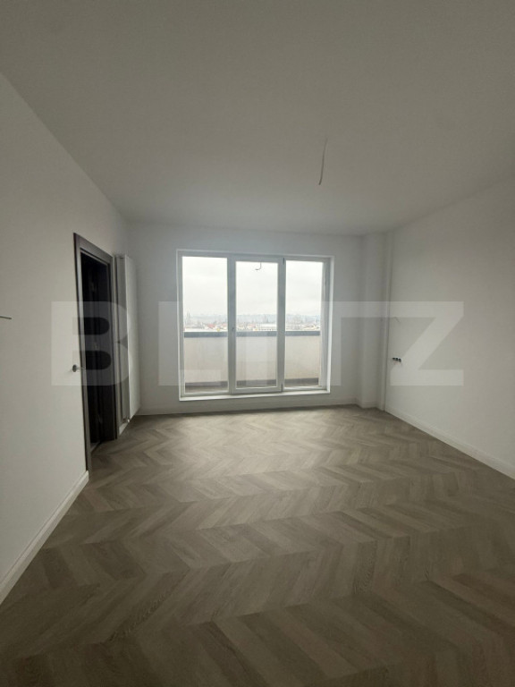 Apartament 3 camere, 96 mp, zona Micro 6