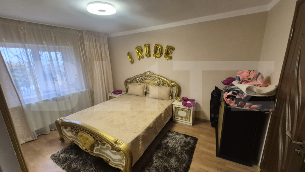 Casa cu 2 camere, 65 mp, teren 2910 mp, in Viile Satu Mare
