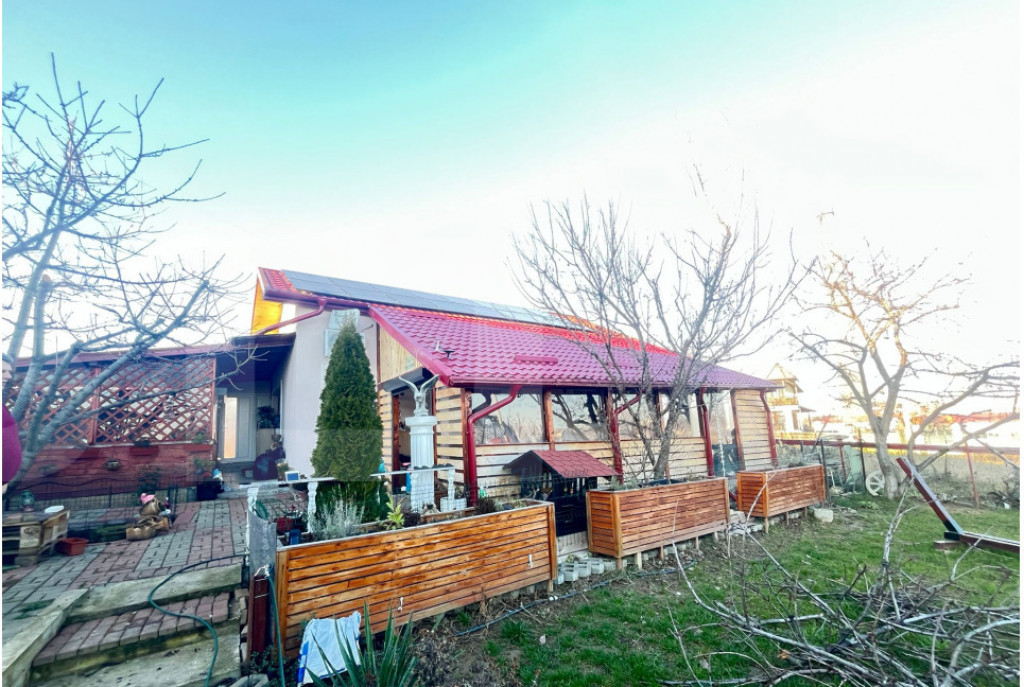 Casă cu mansardă, Cornisa – Botoșani | Teren 509 mp | 4